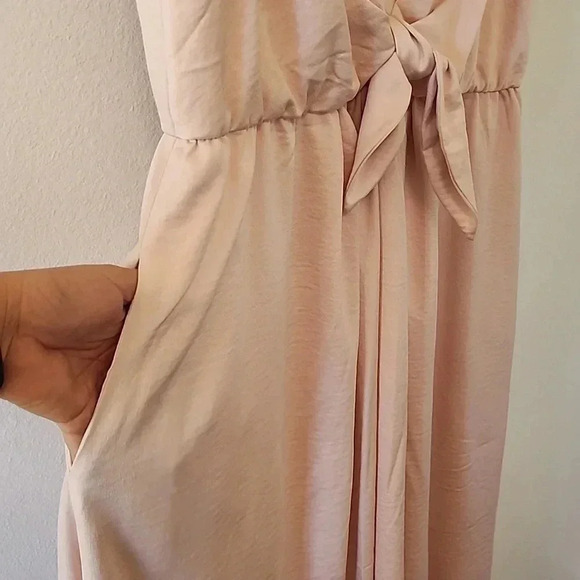 Gal Meets Glam Pink Midi Dress - Picture 4 of 15